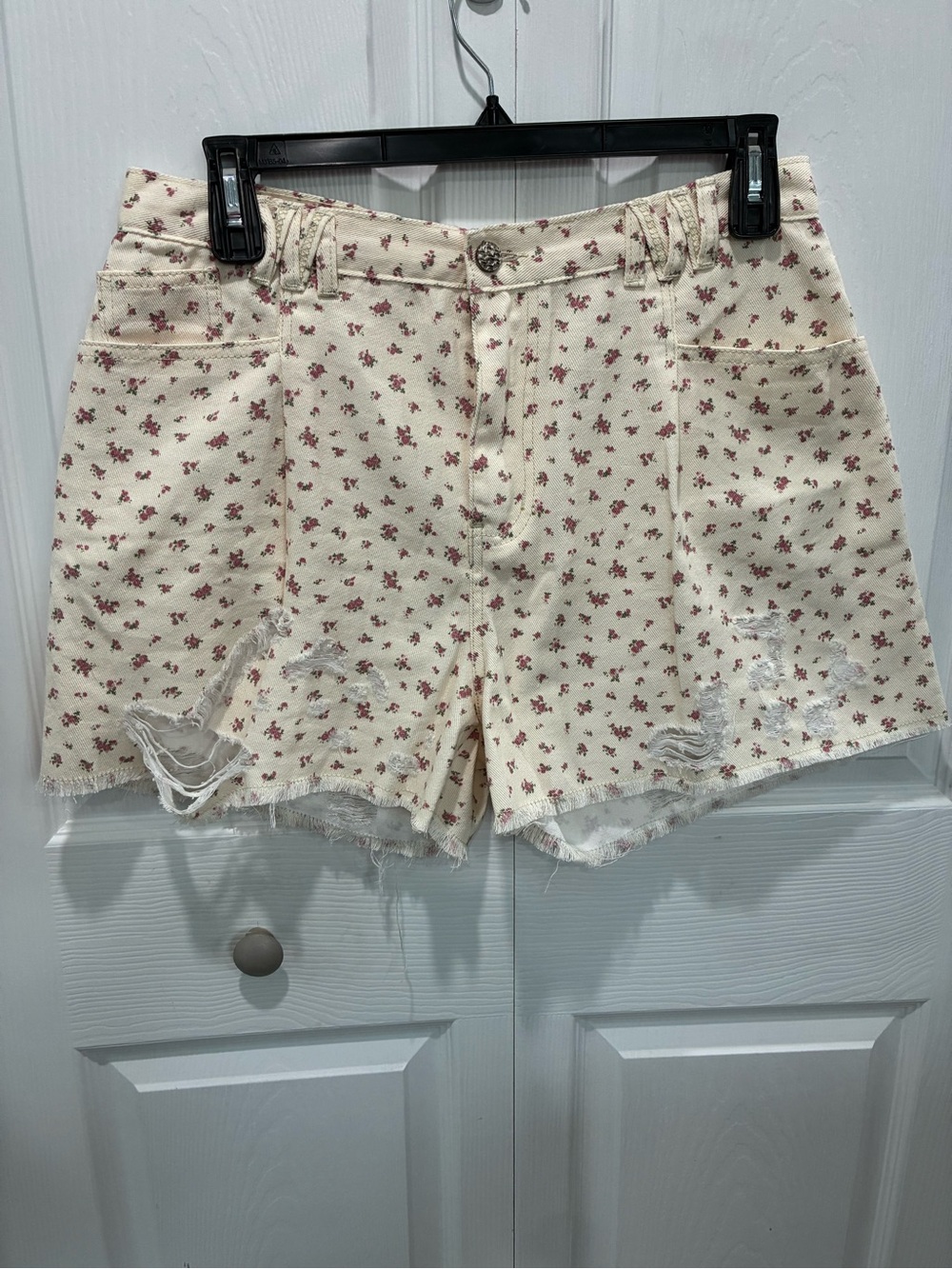 POL Cream Floral Distressed Jean Shorts
